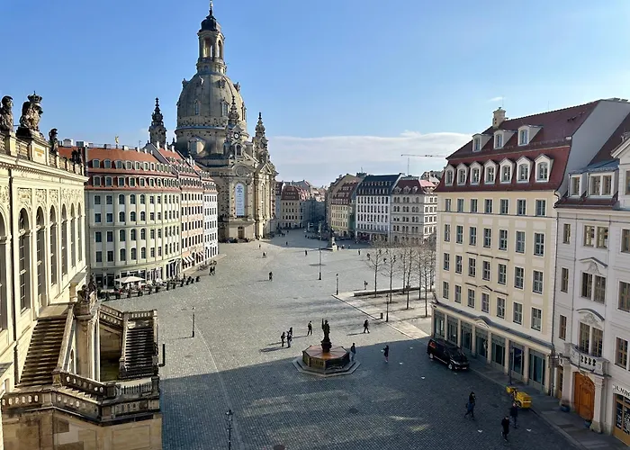 Luxus Suite Mit Einmaligem Blick Auf Die Frauenkirche