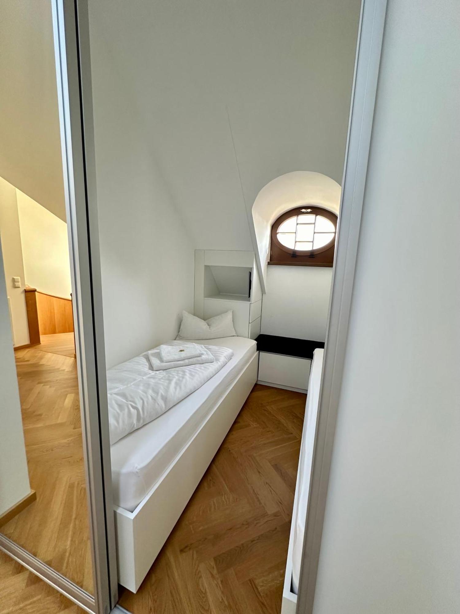 Appartement Luxus Mit Einmaligem Blick Auf Frauenkirche *