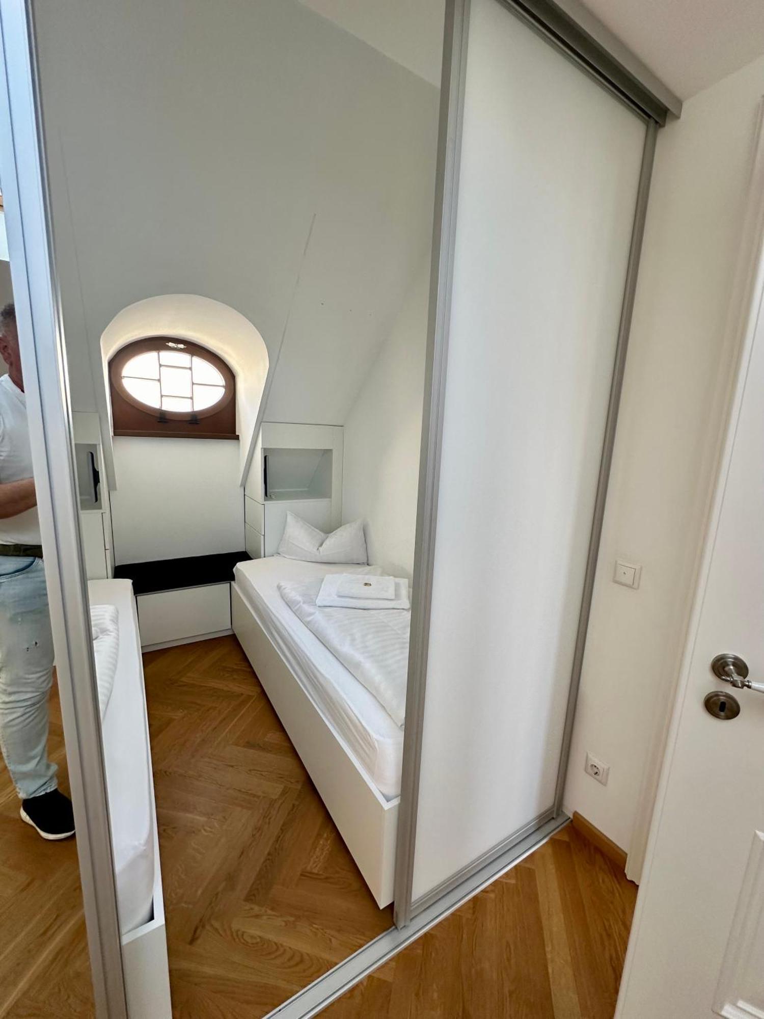 Appartement Luxus Mit Einmaligem Blick Auf Frauenkirche *