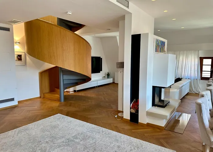 Luxus Suite Mit Einmaligem Blick Auf Die Frauenkirche