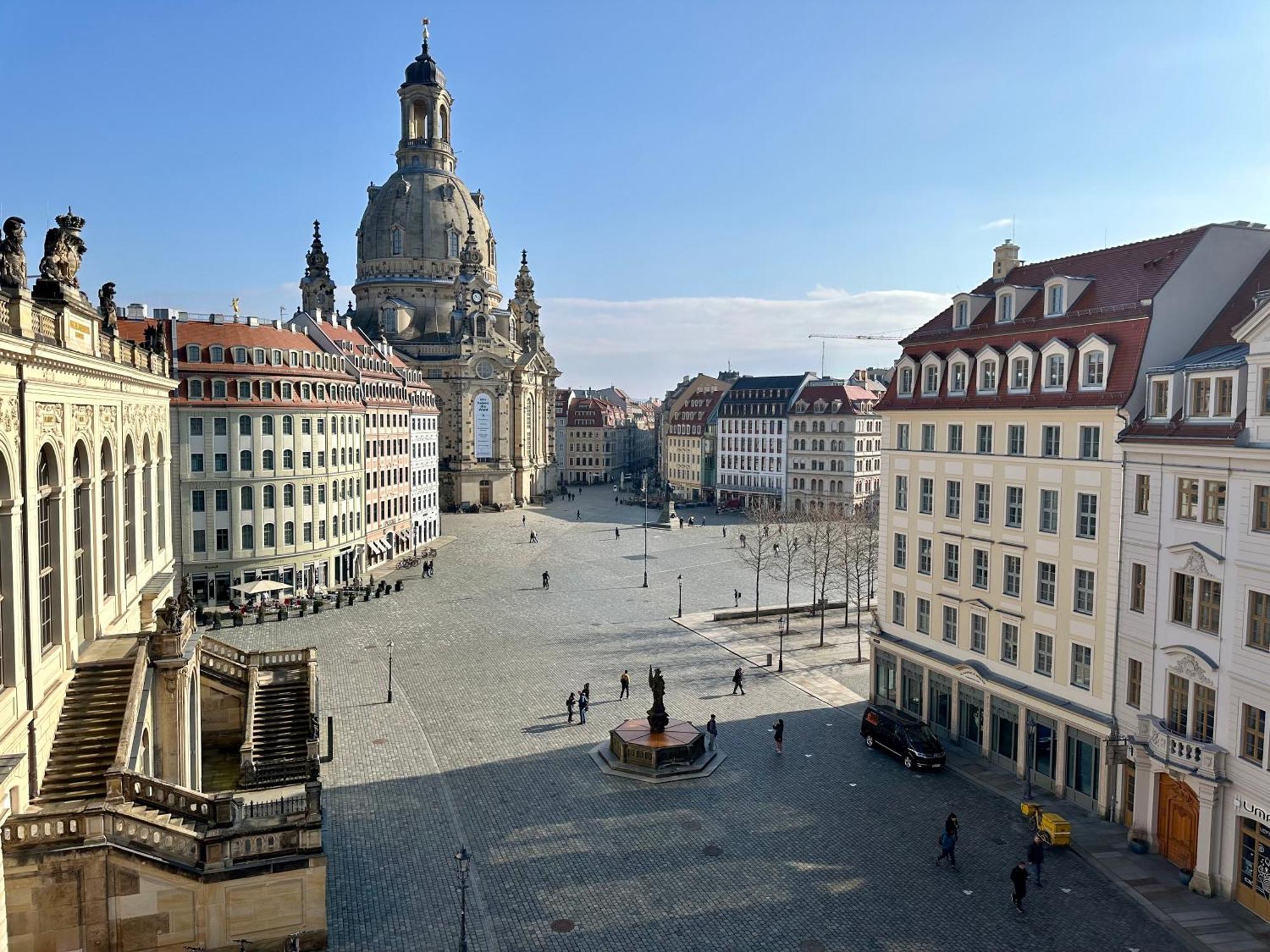 Apartment Luxus Mit Einmaligem Blick Auf Frauenkirche Dresden
